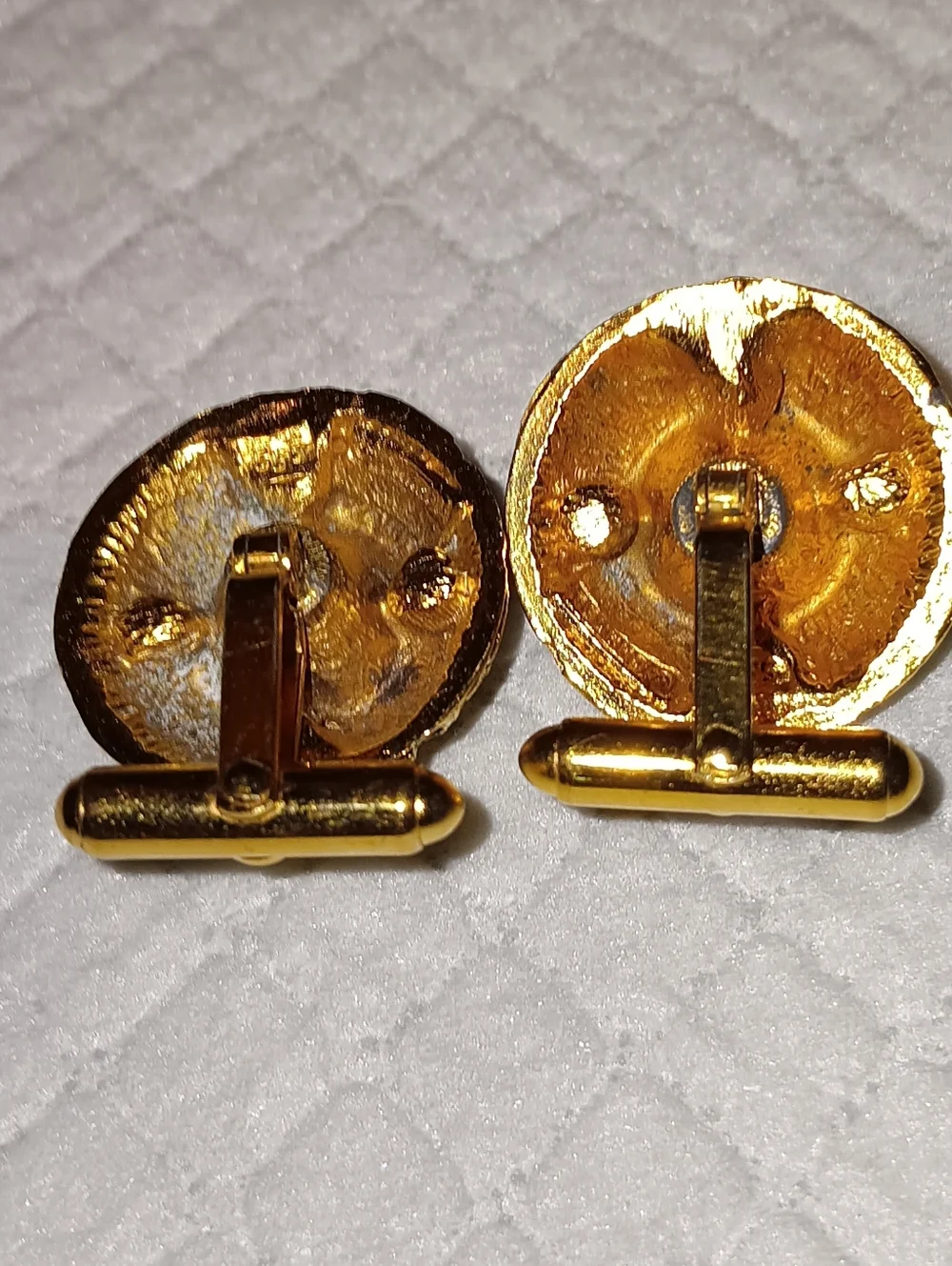 Chanel CC Vintage Strass Gold Tone Rhinestone Cufflinks - Picture 2 of 4